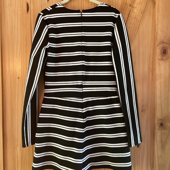 Striped romper - Picture 9 of 10